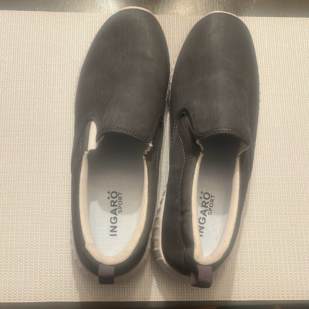 NEW! Effortless Style and Comfort: Ingaro Slip on Sneaker Danielle Size 11